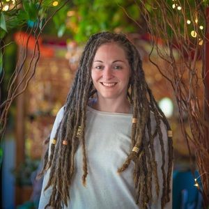 Meet your Posher, Cassie